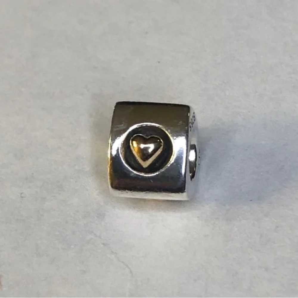 Pandora Heart of Gold charm Retired